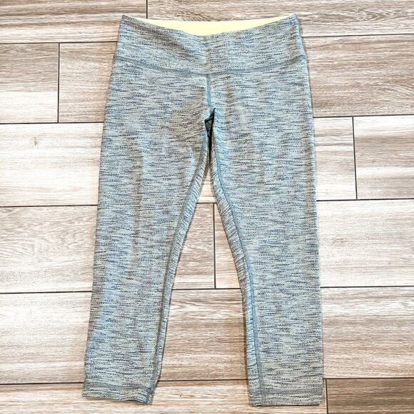 Lululemon Grey Cropped Leggings, Size 4 - Picture 1 of 5